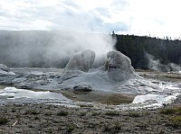 Yellowstone Old faithfull Grotto Geyser (2).JPG